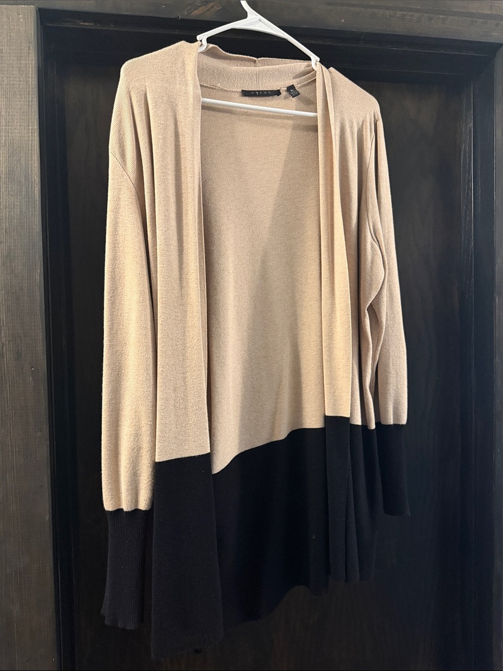 Cyrus Two-Tone Beige and Black Open Cardigan